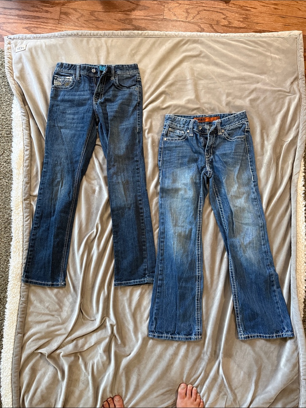 Girls size 10 R Blue Denim Jeans - Classic Mid Wash. Rock & Roll Denim